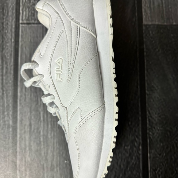 Fila Womens Classico 18 5CM00152-100 White Casual Shoes Sneakers Size 8 - Picture 4 of 11